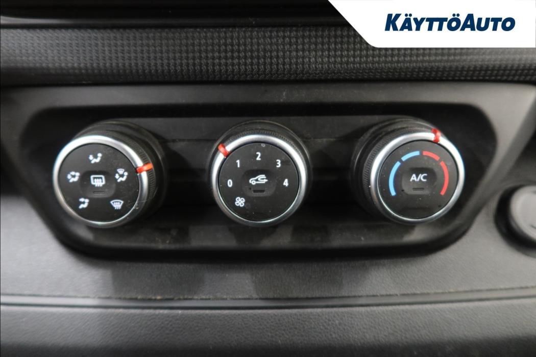 NISSAN Primastar 2023