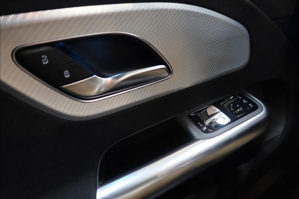 MERCEDES-BENZ CLA 2026