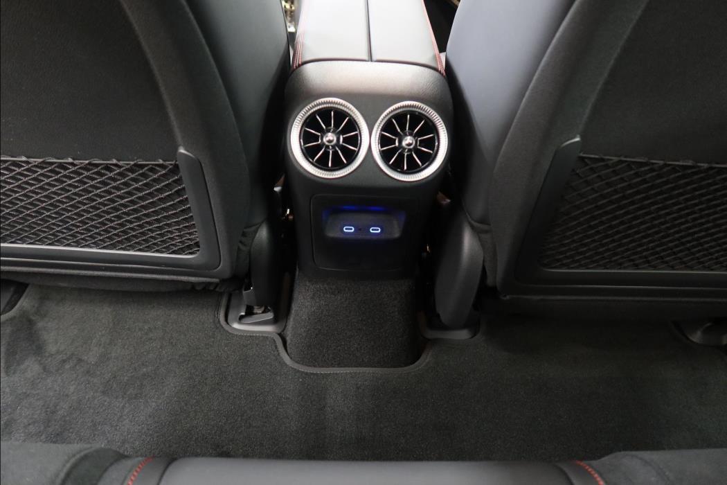 MERCEDES-BENZ CLA 2026