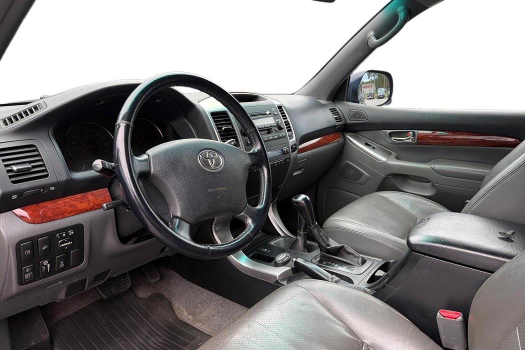 TOYOTA Land Cruiser 2007
