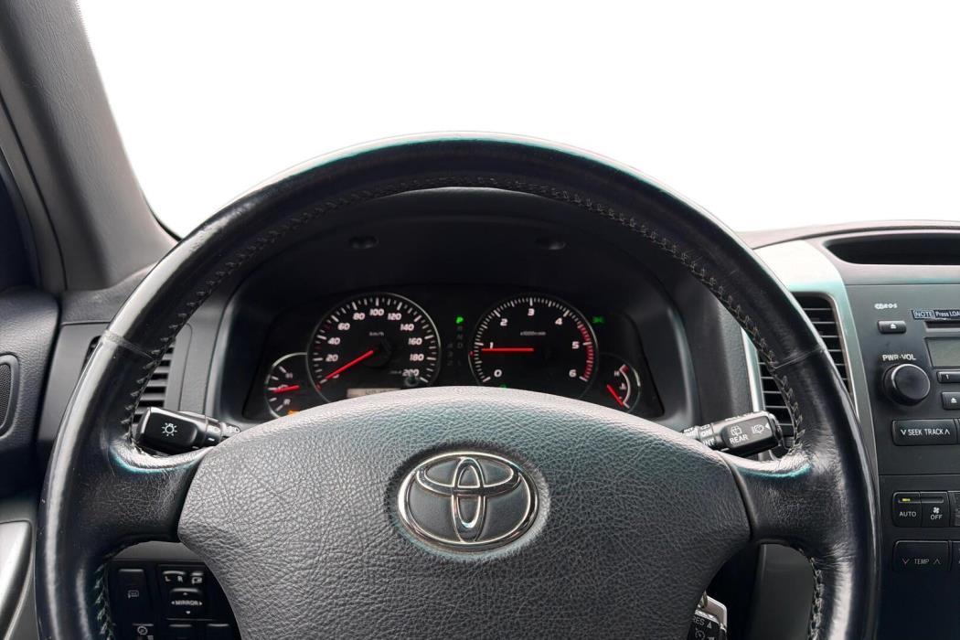 TOYOTA Land Cruiser 2007