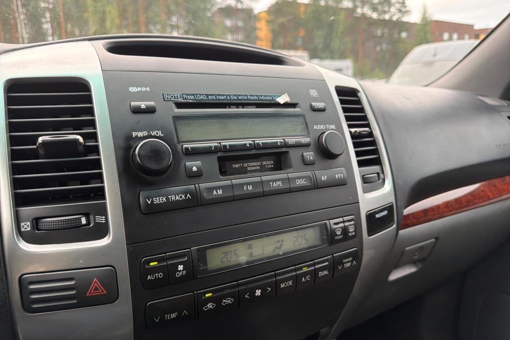 TOYOTA Land Cruiser 2007