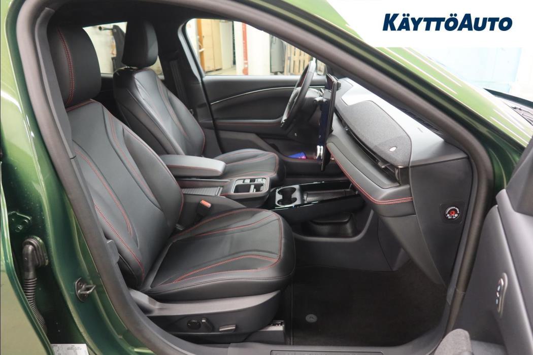 FORD Mustang Mach-E 2026