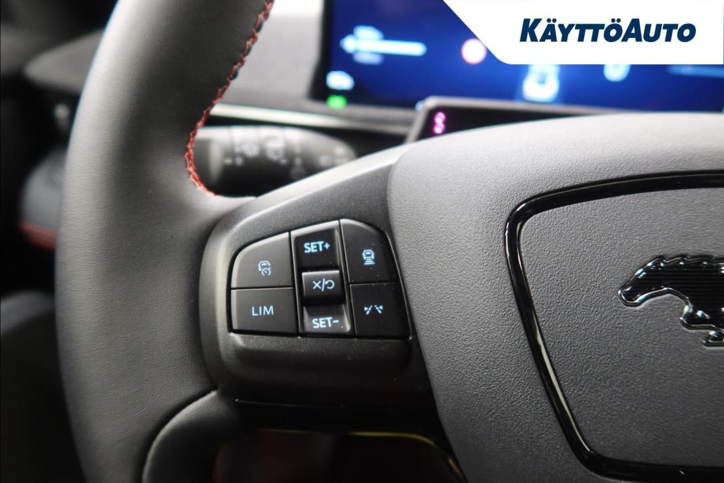 FORD Mustang Mach-E 2026