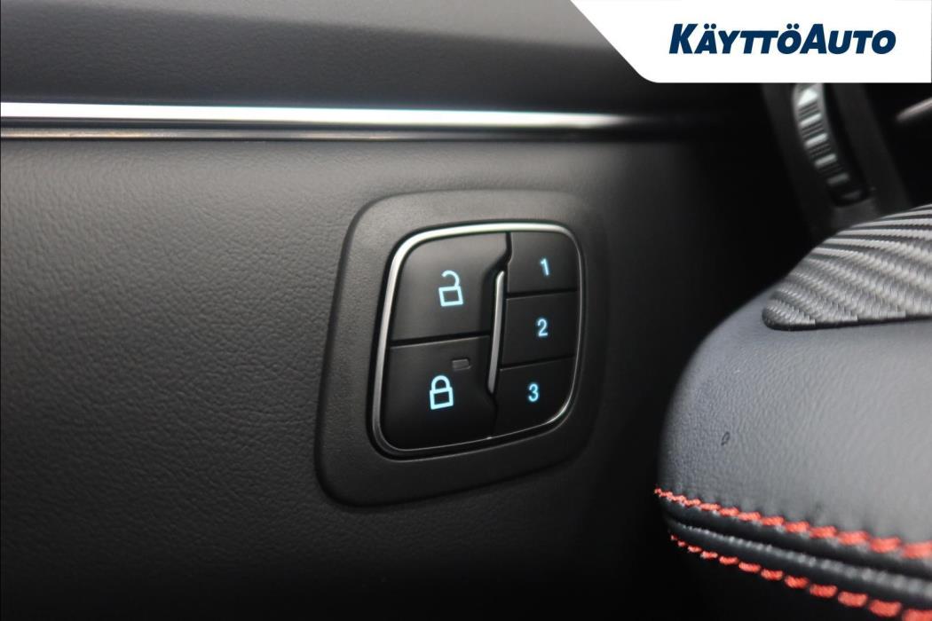 FORD Mustang Mach-E 2026