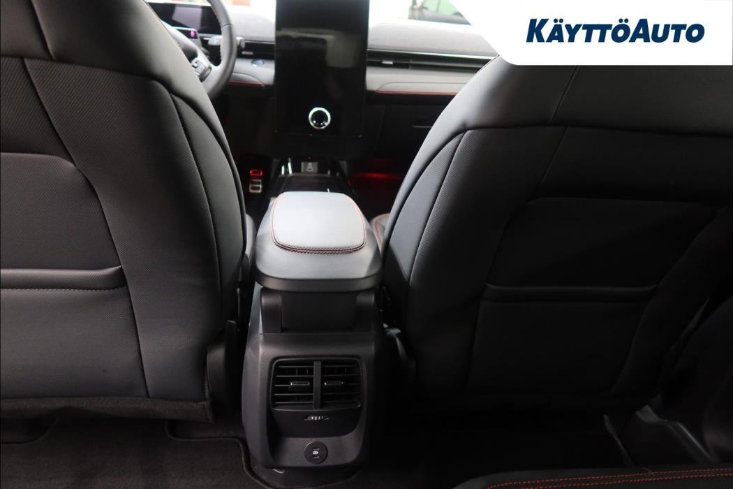 FORD Mustang Mach-E 2026