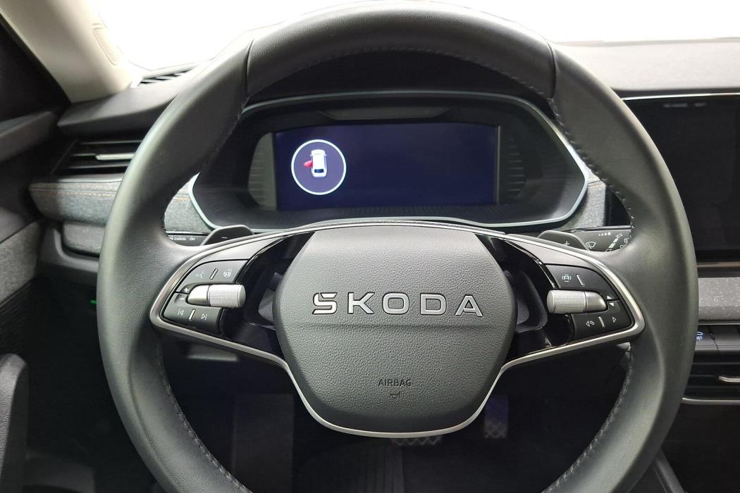 SKODA Octavia 2025