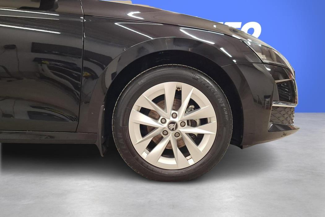 SKODA Octavia 2025