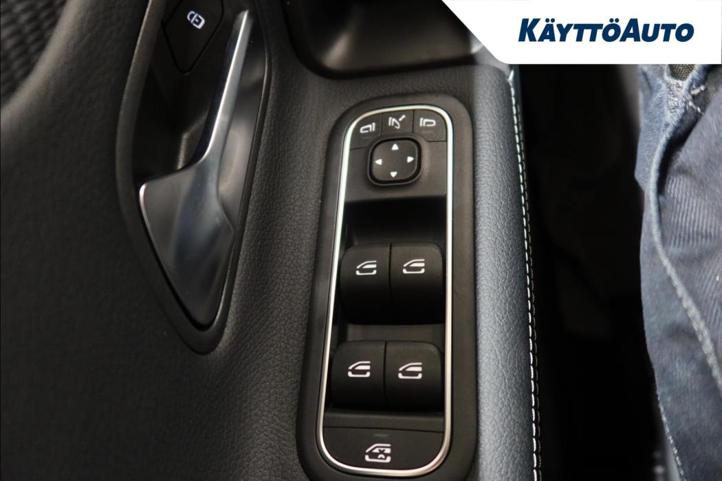 Mercedes-Benz CLA 2025