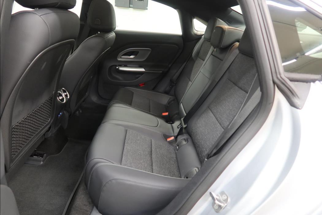 MERCEDES-BENZ CLA 2026