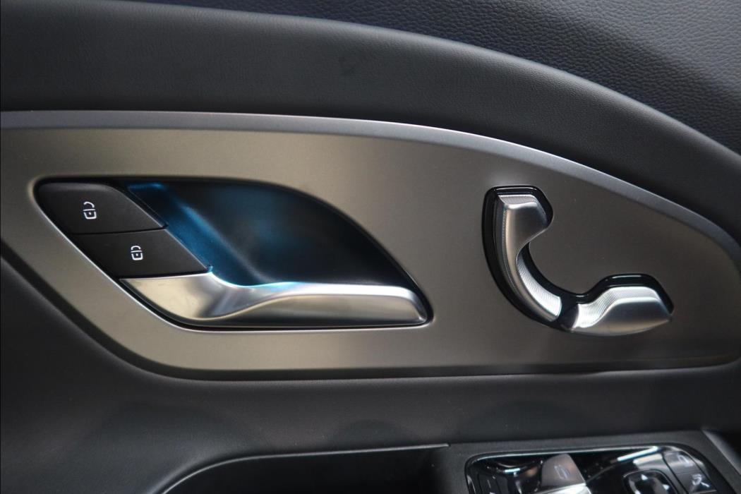 MERCEDES-BENZ CLA 2026