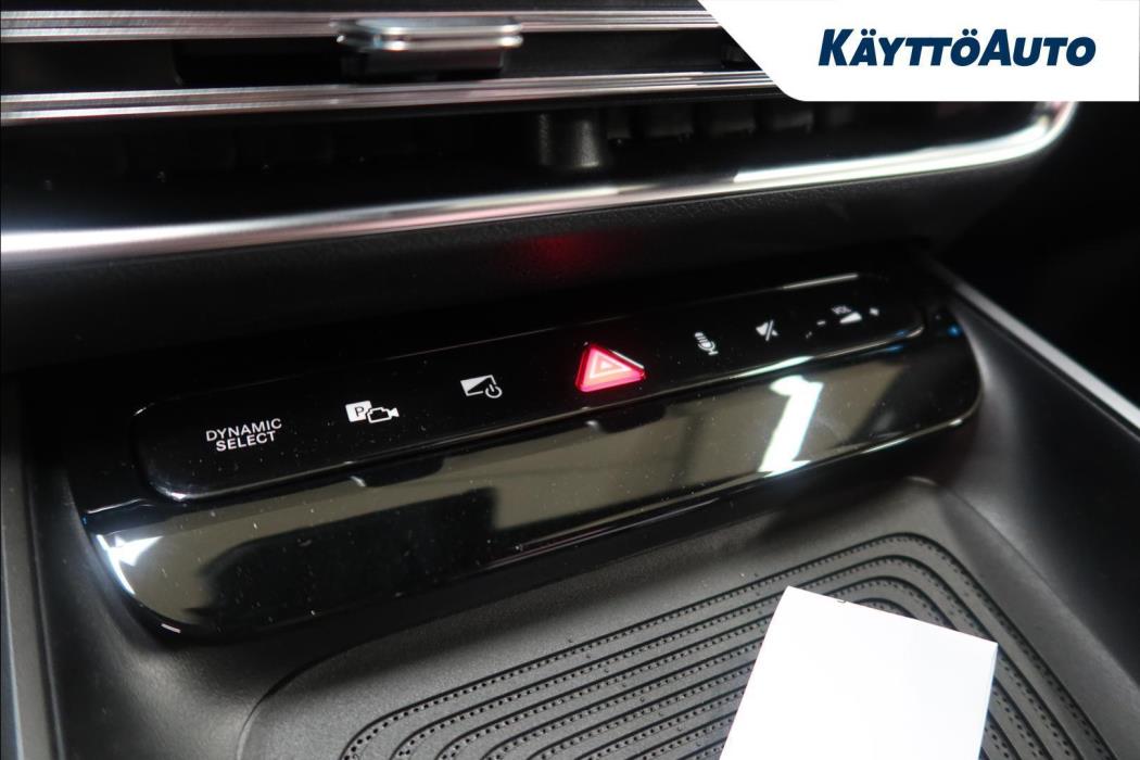 MERCEDES-BENZ GLB 2026