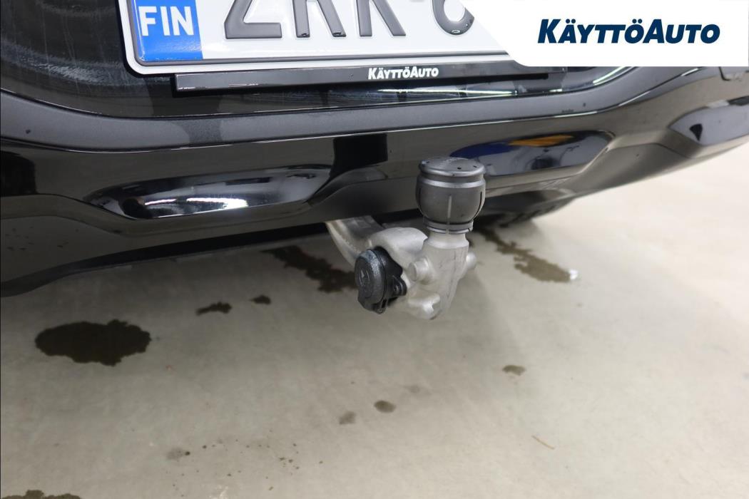 MERCEDES-BENZ GLB 2026