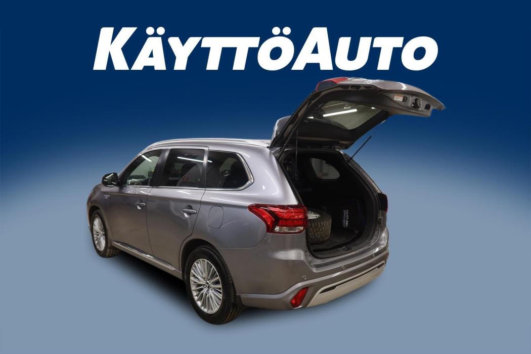 MITSUBISHI Outlander PHEV 2020