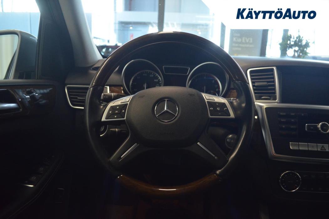 MERCEDES-BENZ ML 2012