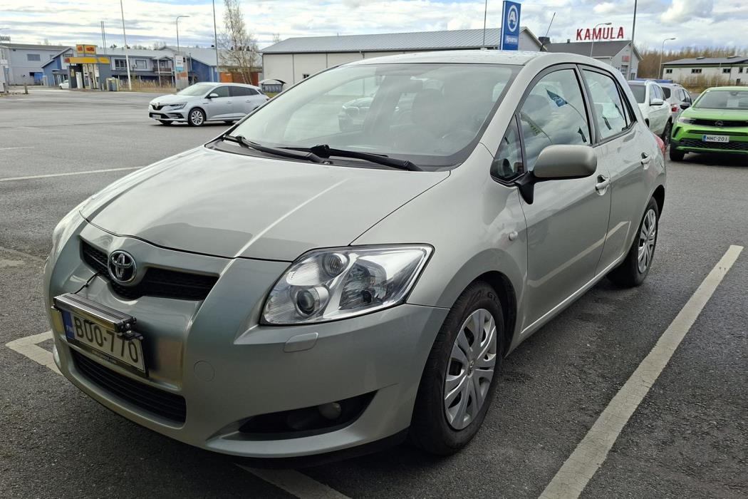 TOYOTA Auris 2008