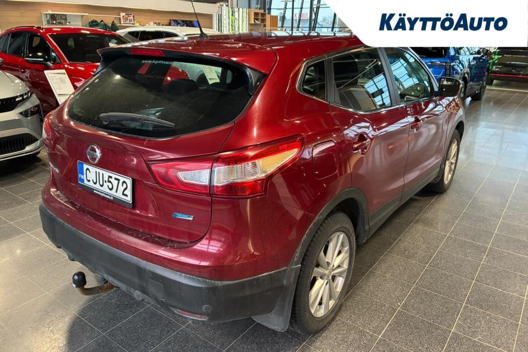 NISSAN Qashqai 2015