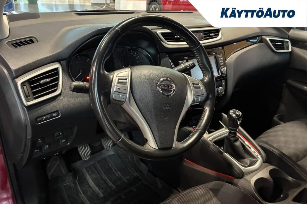 NISSAN Qashqai 2015