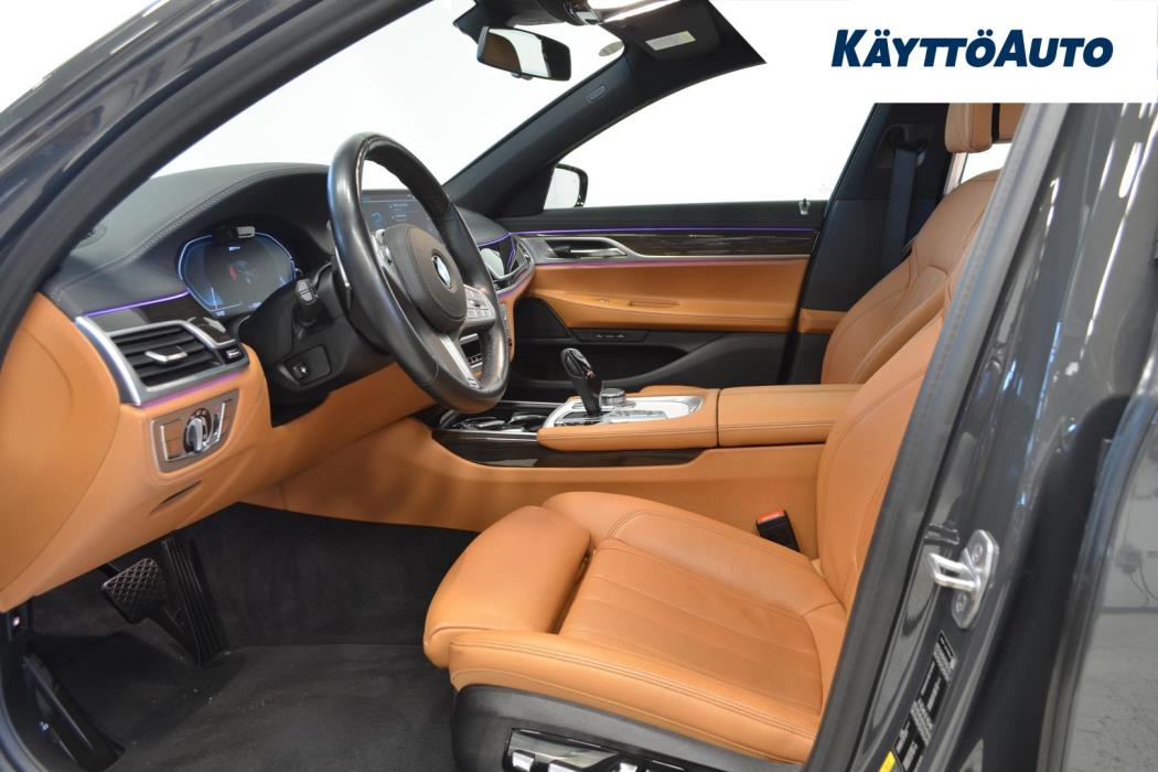 BMW 745 2019