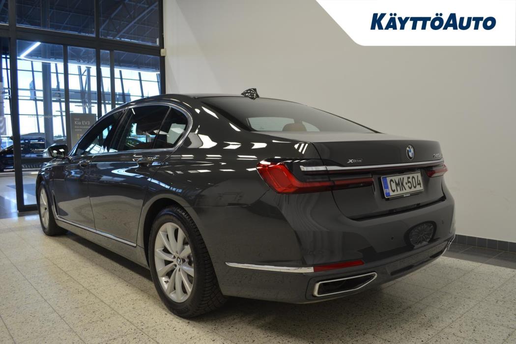 BMW 745 2019