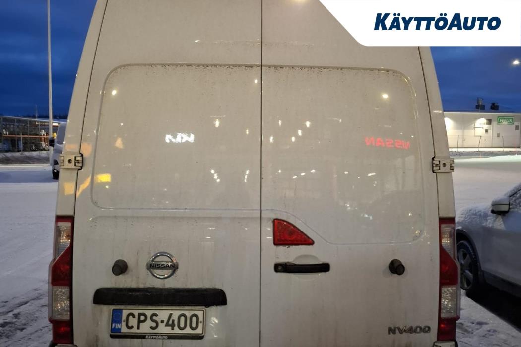 NISSAN NV400 2021