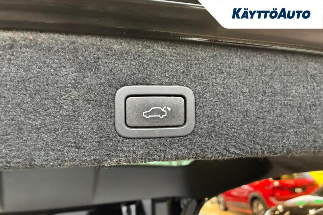 VOLVO V70 2015