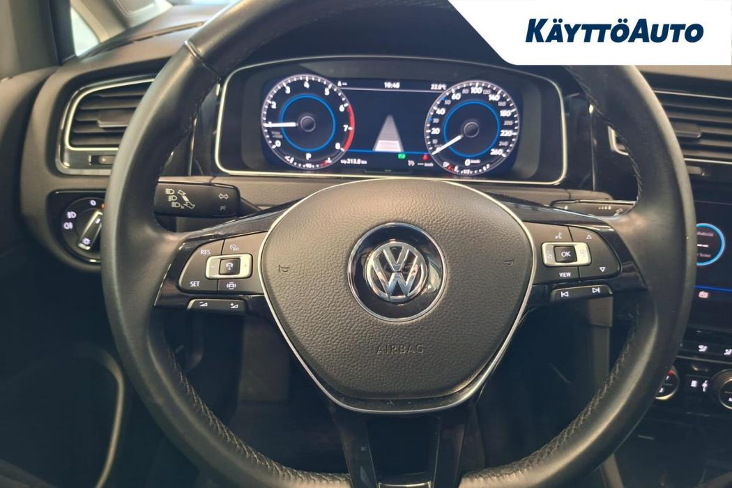 VOLKSWAGEN Golf 2019
