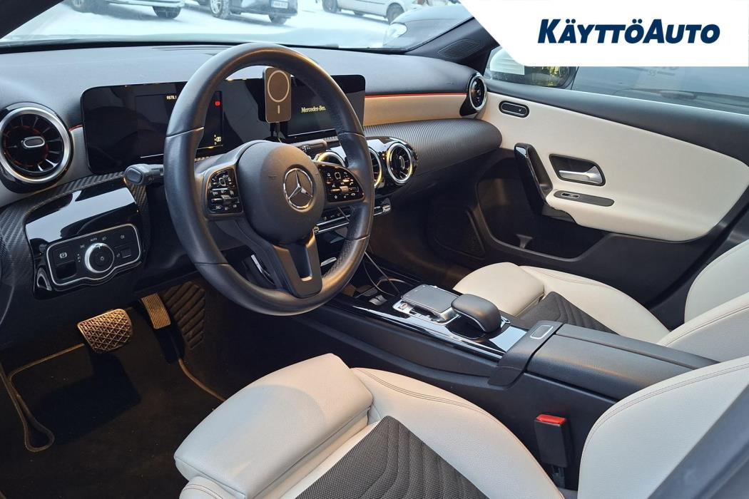 MERCEDES-BENZ A 2020