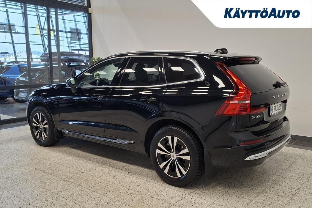 VOLVO XC60 2023