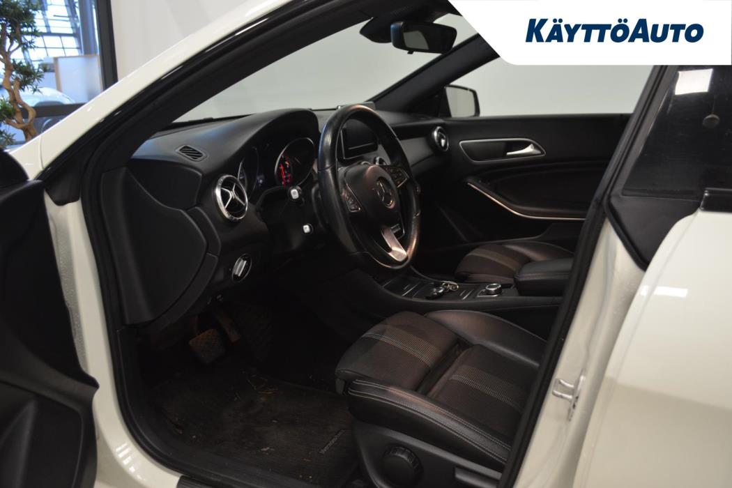 MERCEDES-BENZ CLA 2016
