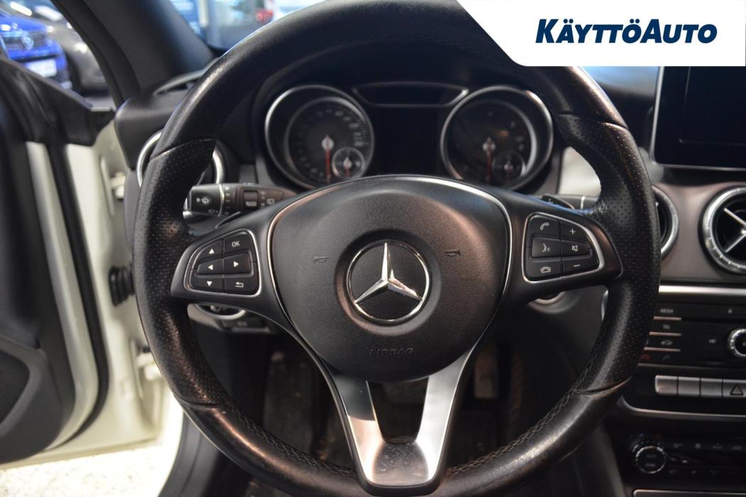 MERCEDES-BENZ CLA 2016