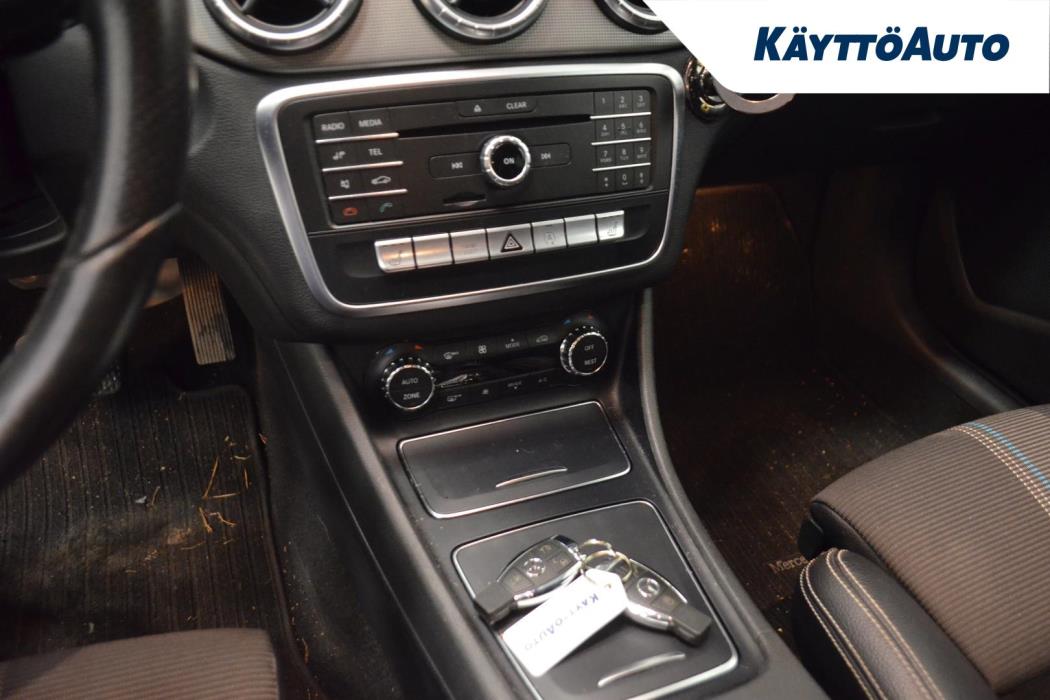 MERCEDES-BENZ CLA 2016