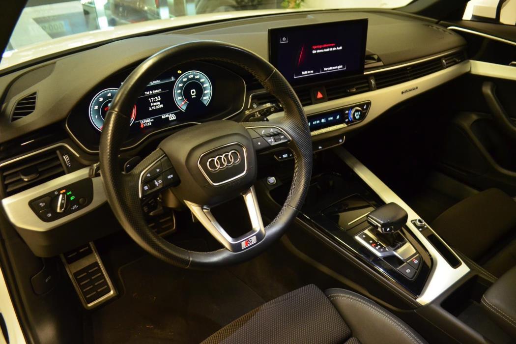 AUDI A4 2021