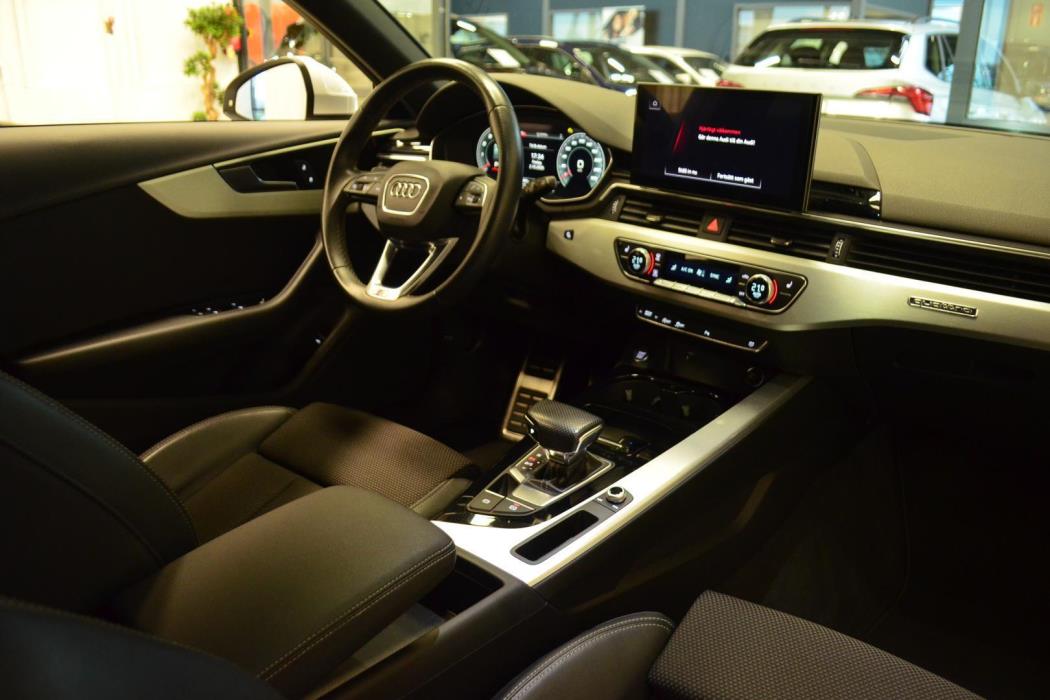 AUDI A4 2021