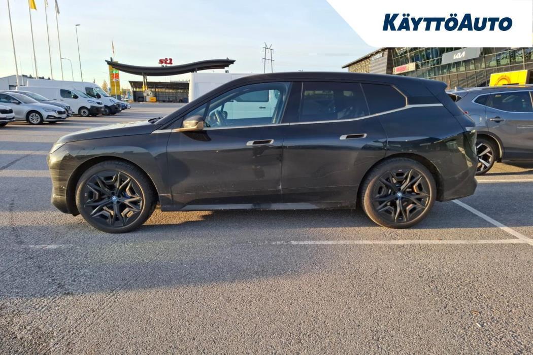 BMW iX 2025