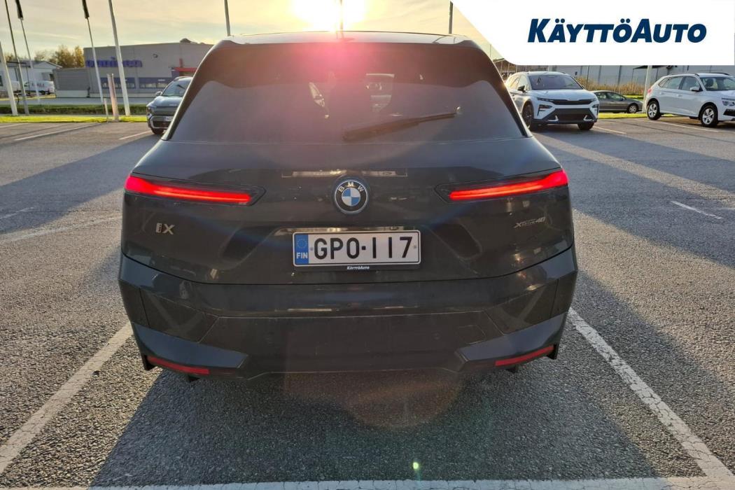 BMW iX 2025