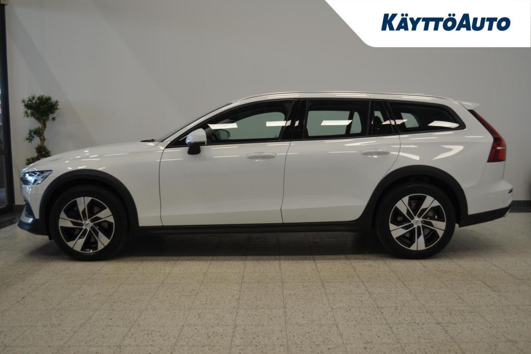 VOLVO V60 Cross Country 2019