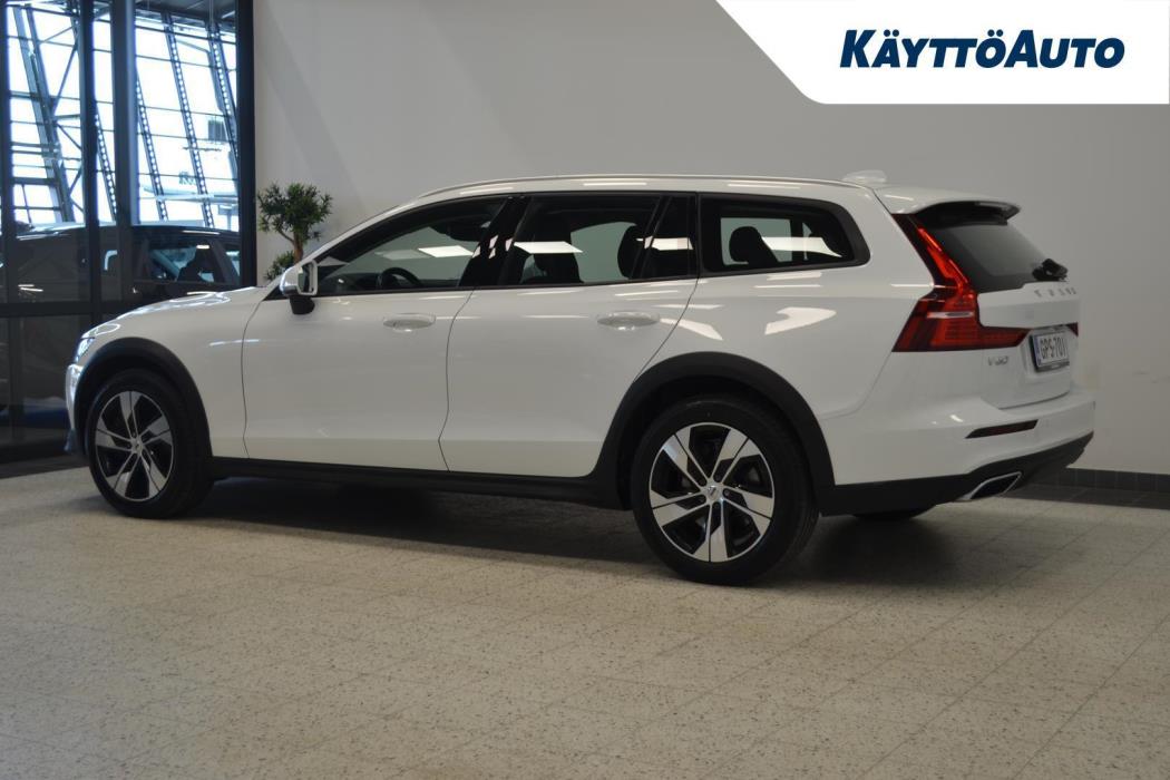 VOLVO V60 Cross Country 2019