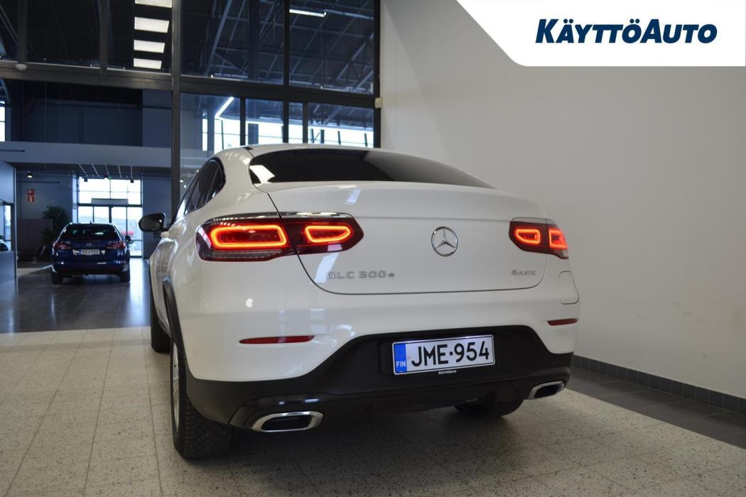 MERCEDES-BENZ GLC 2021