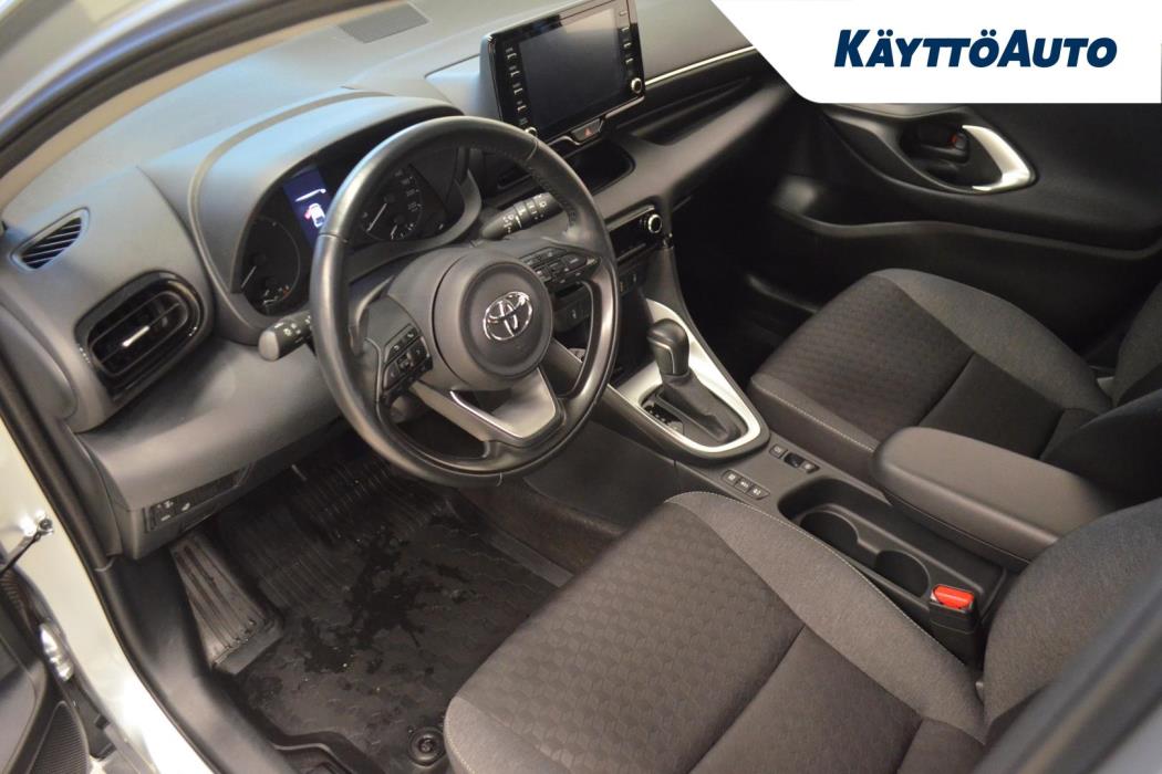 TOYOTA Yaris 2022