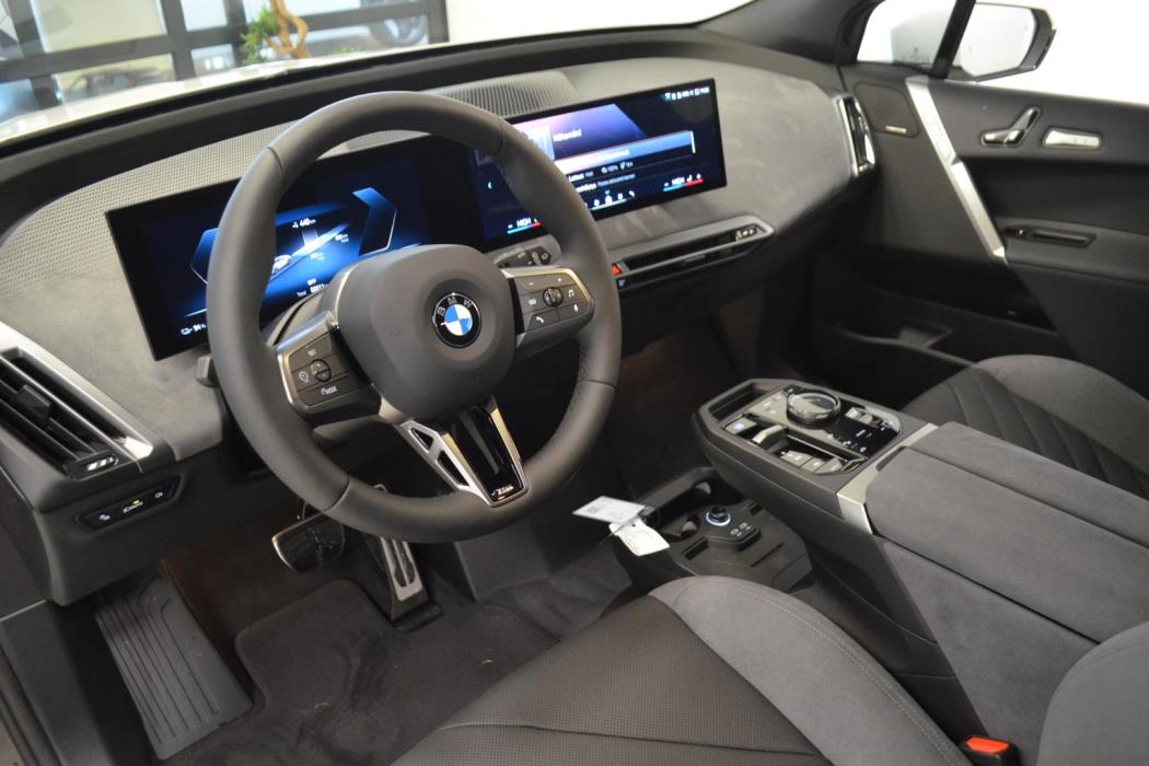 BMW iX 2025