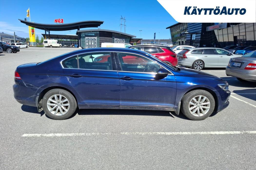 VOLKSWAGEN Passat 2018
