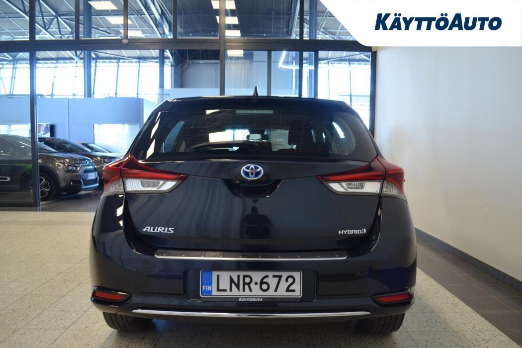 TOYOTA Auris 2017