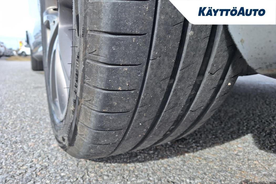 MERCEDES-BENZ E 2021