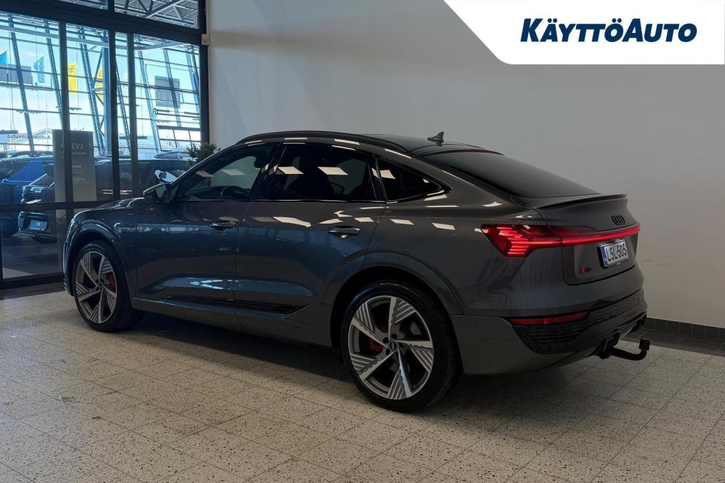 AUDI Q8 e-tron 2023