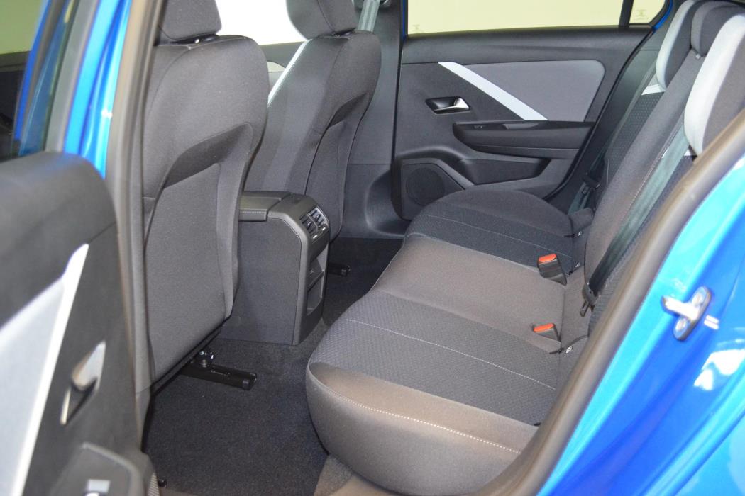 OPEL Astra 2024
