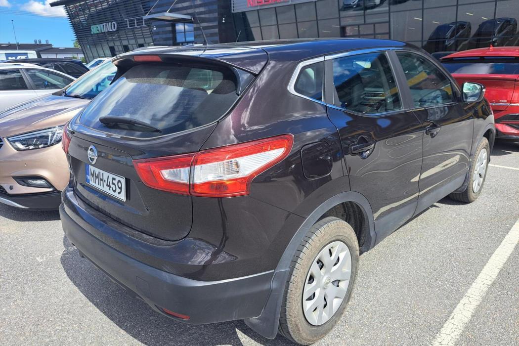 NISSAN Qashqai 2015