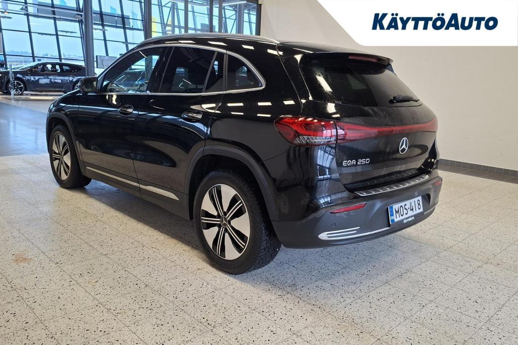 MERCEDES-BENZ EQA 2022