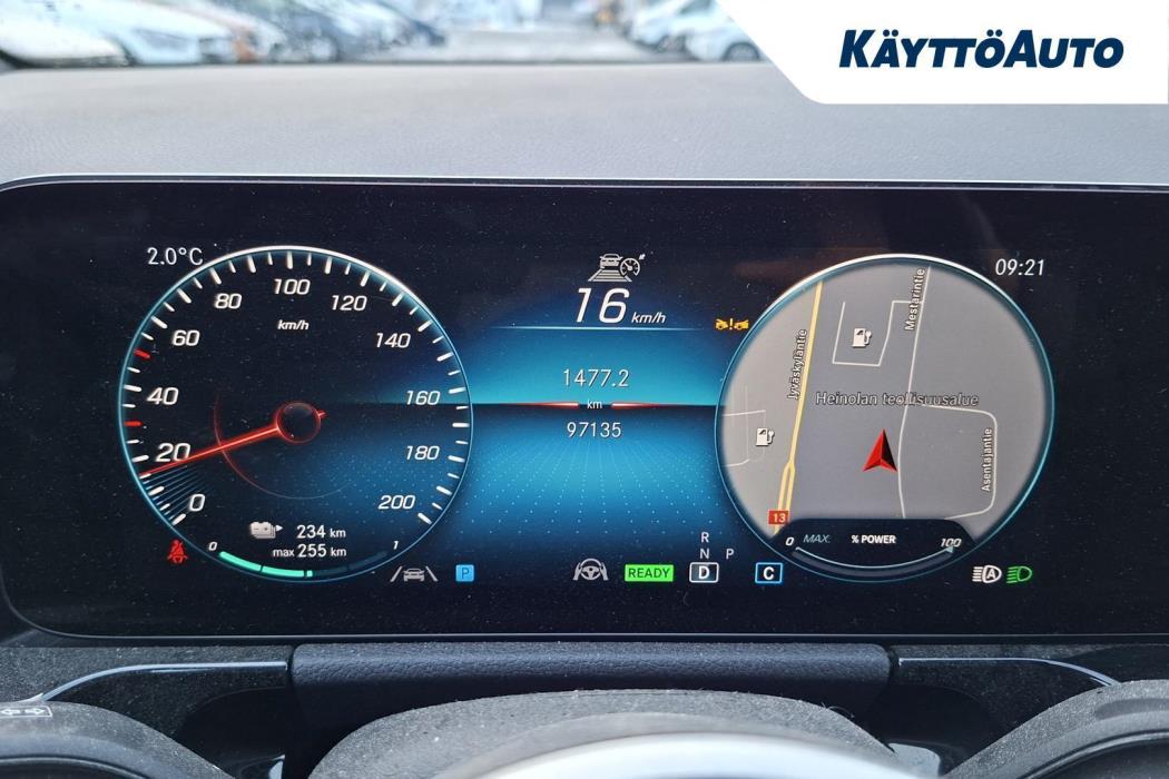 MERCEDES-BENZ EQA 2022