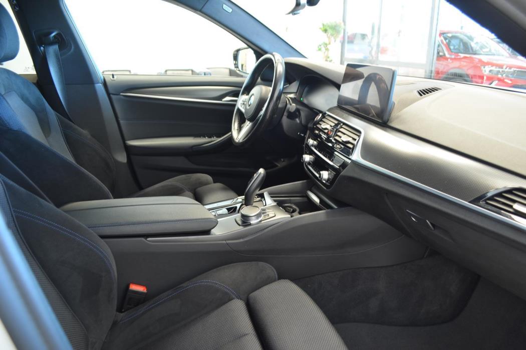 BMW 520 2021
